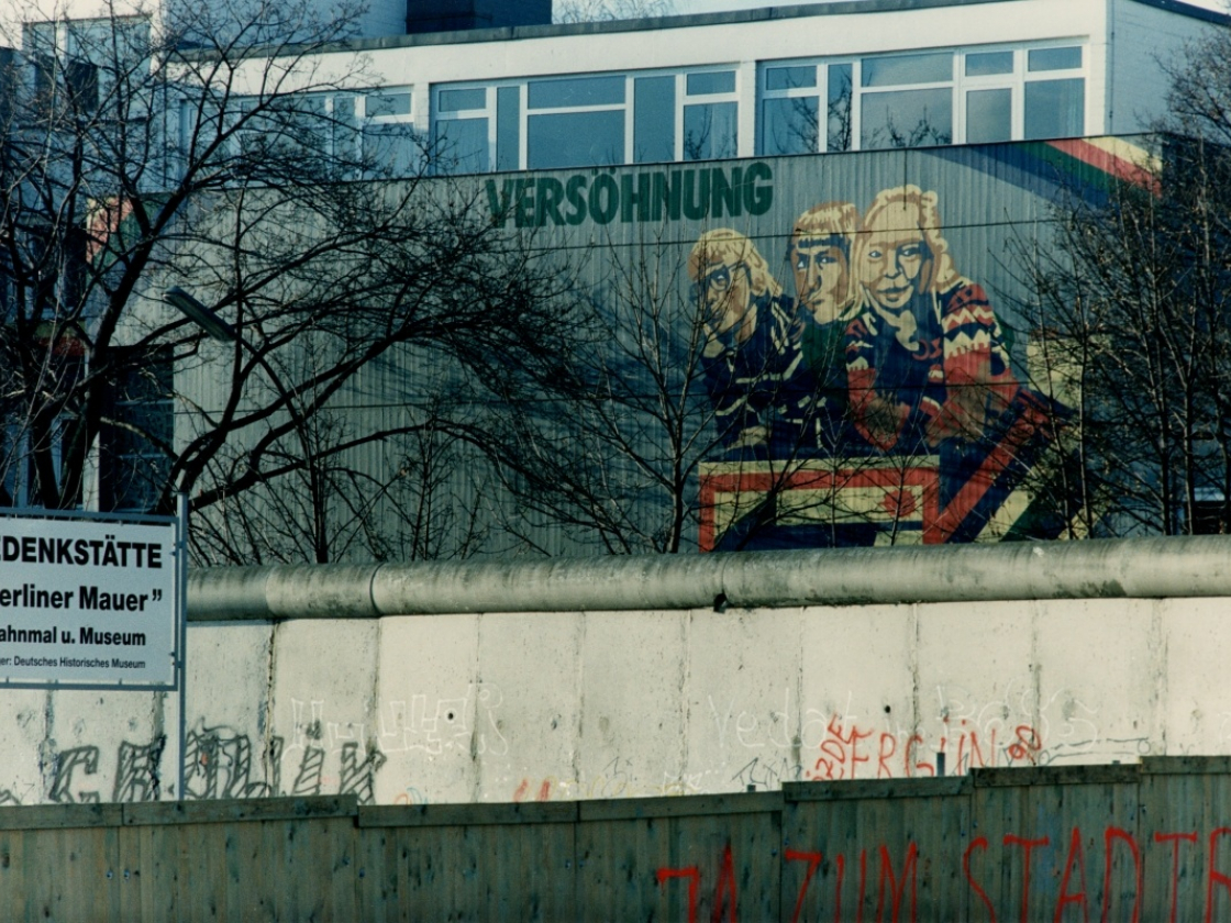 Foto von einem Schild im ehemaligen Grenzstreifen