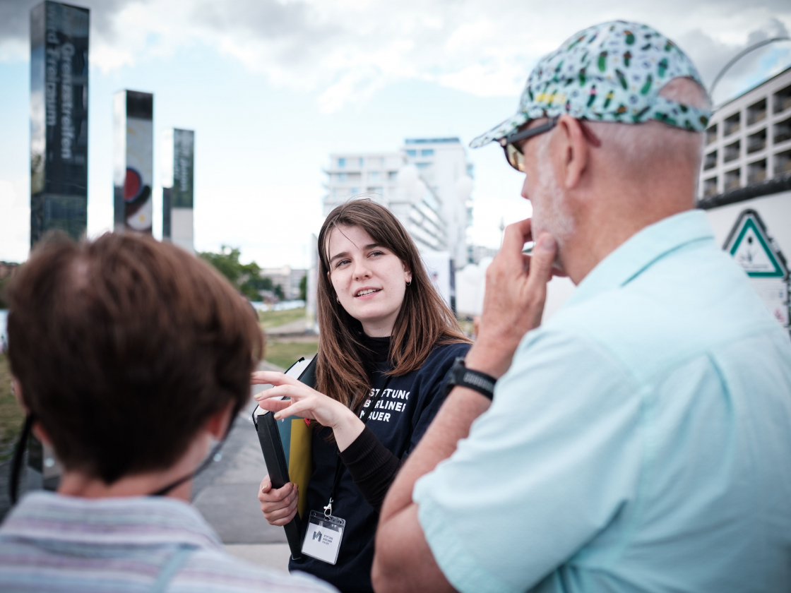 Guide und BesucherInnen