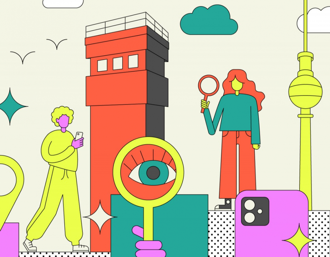 Grafik mit Personen, die auf ein Telefon oder eine Lupe schauen, der Wachturm an der Gedenkstätte, der Fernsehturm Berlins und weitere Objekte sind zu sehen.